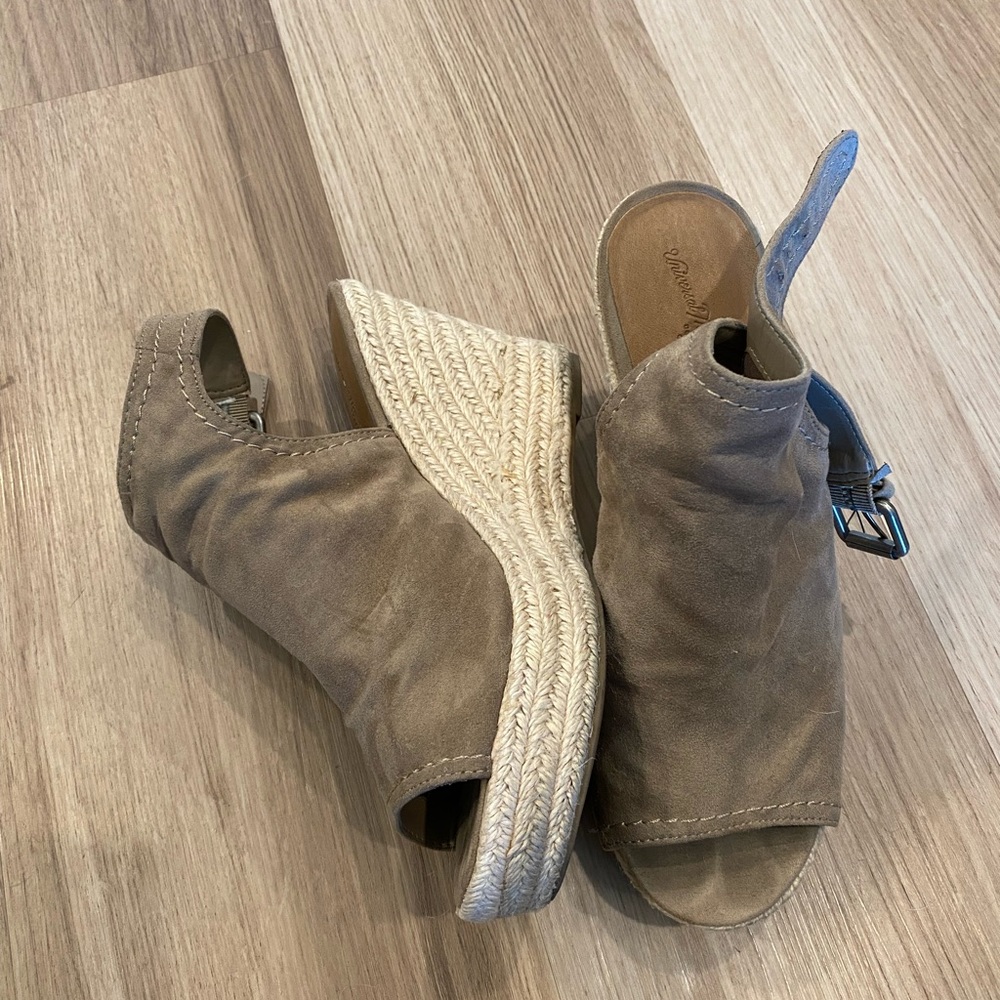 Platform sandals - Picture 5 of 5